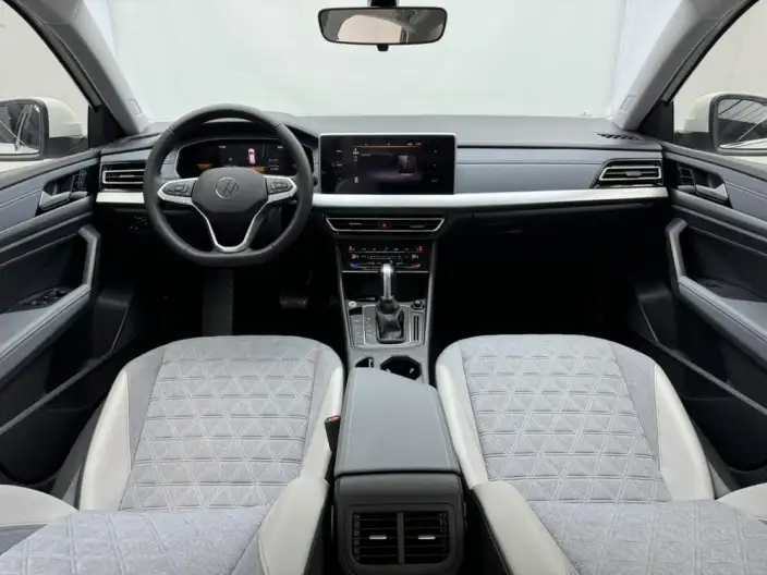 Volkswagen Lavida 2023 Model 1.5L Automatic Five million editions – фото 8