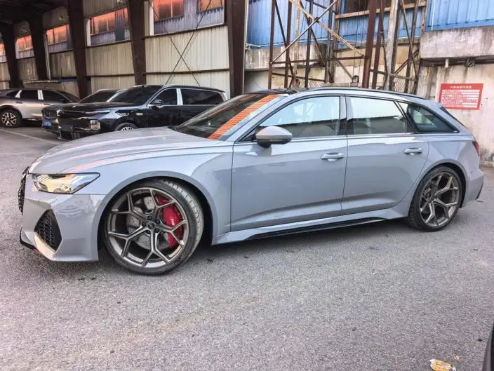 Audi RS 6 2025 Model RS 6 4.0T Avant Performance – фото 3