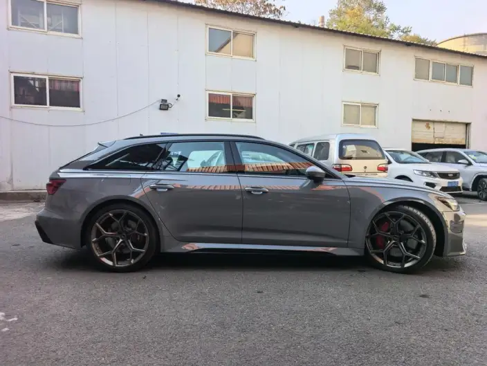 Audi RS 6 2025 Model RS 6 4.0T Avant Performance – фото 5