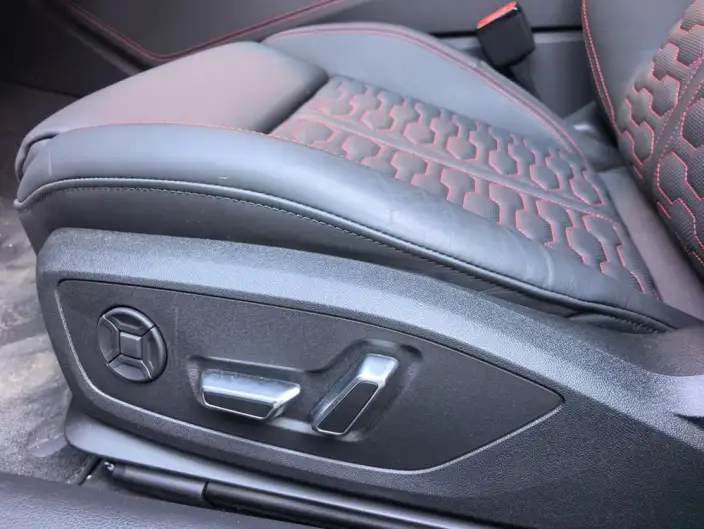 Audi RS 6 2025 Model RS 6 4.0T Avant Performance – фото 7