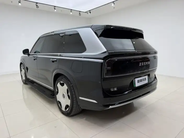 ZEEKR 9X 2025 Model Hyper Edition 70kWh VI seat – фото 4