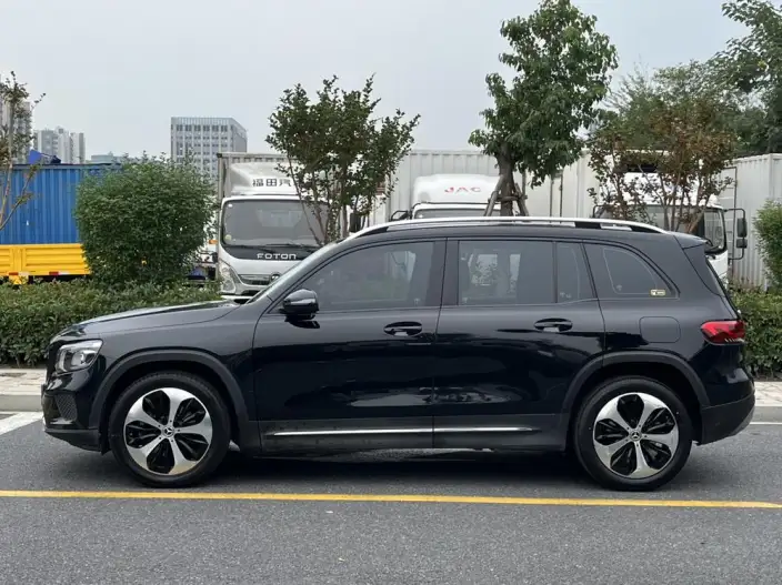 Mercedes-Benz GLB 2022 Model GLB 220 Fashion Model – фото 3
