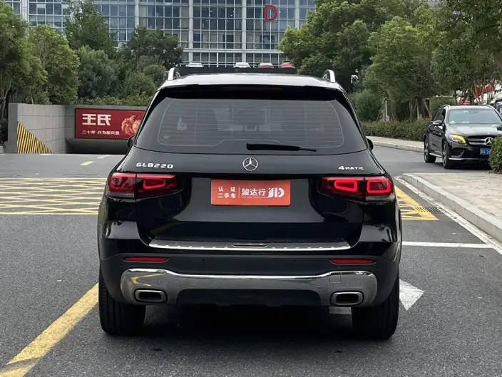 Mercedes-Benz GLB 2022 Model GLB 220 Fashion Model – фото 5