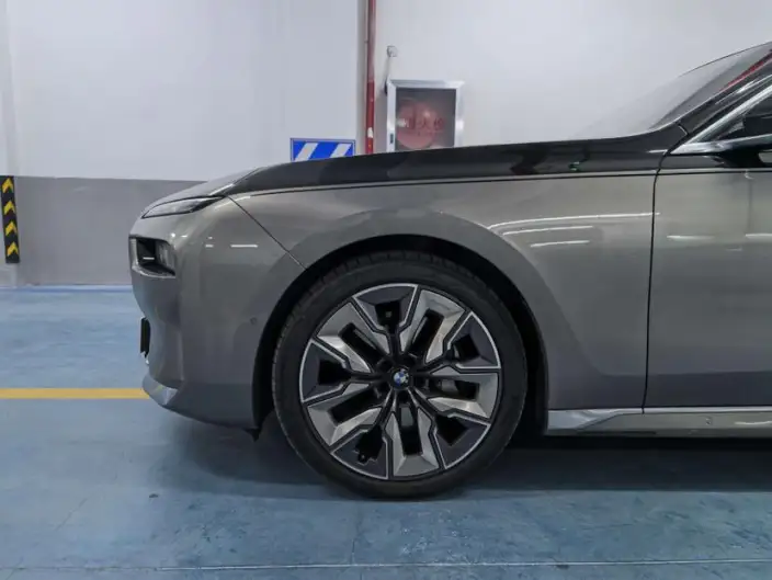 BMW 7 Series 2023 Model 740Li Exclusive Model Luxury Set – фото 3