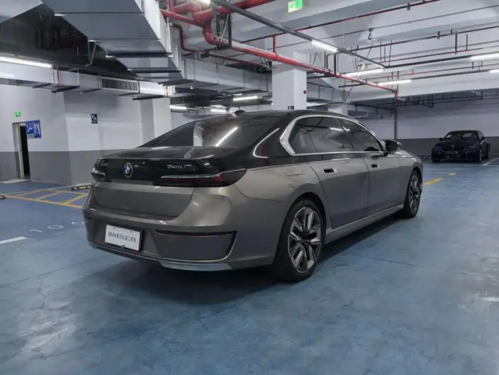 BMW 7 Series 2023 Model 740Li Exclusive Model Luxury Set – фото 5