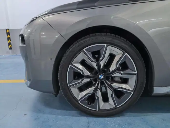 BMW 7 Series 2023 Model 740Li Exclusive Model Luxury Set – фото 6
