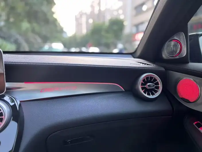 Mercedes-Benz GLC 2022 Model GLC 260 L 4MATIC Dynamic Model – фото 8