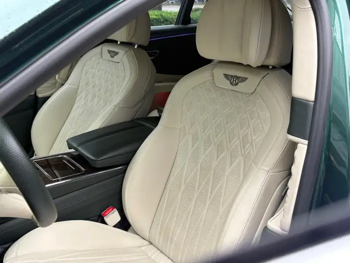 Continental Flying Spur 2022 Model 4.0T V8 Standard Edition – фото 7