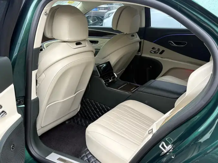 Continental Flying Spur 2022 Model 4.0T V8 Standard Edition – фото 8
