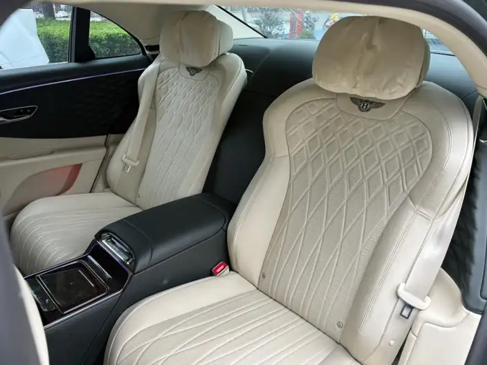 Continental Flying Spur 2022 Model 4.0T V8 Standard Edition – фото 9