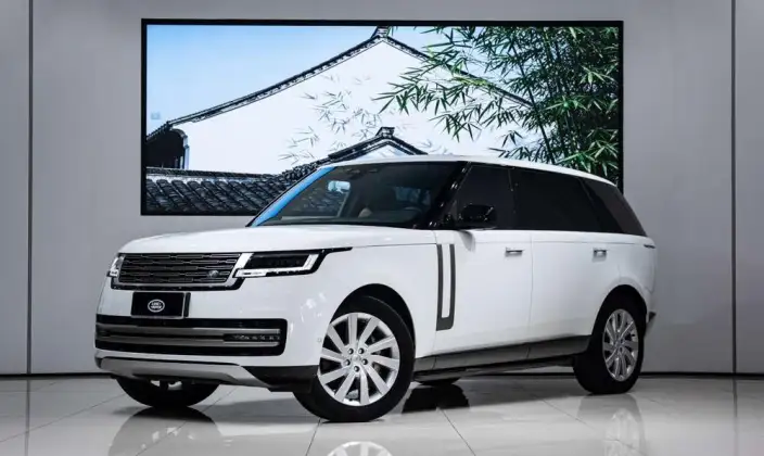 Range Rover 2023 Model 3.0 L6 400PS Shengshi VII seat Extended Edition – фото 1