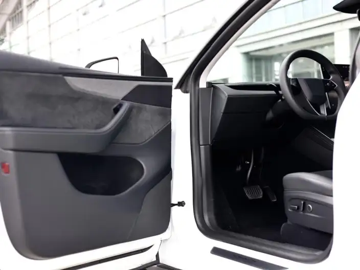 Model Y 2025 Model Facelift Long Battery Life Pro All-wheel drive version – фото 9