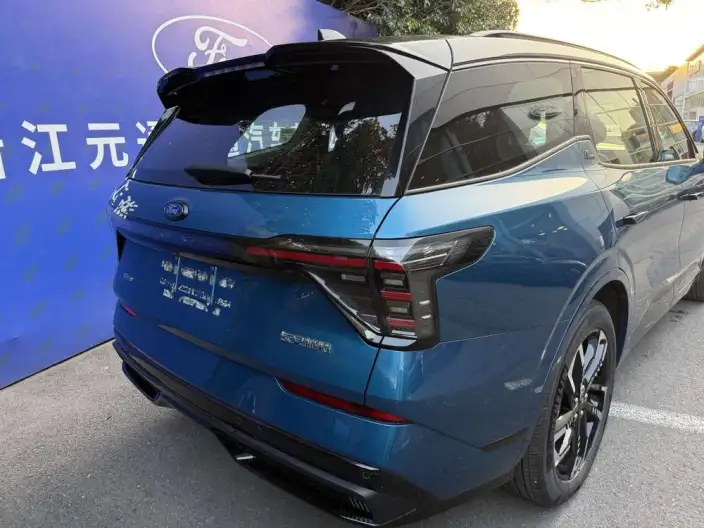 Ford Edge 2025 Model Ford Edge L 2.0T EcoBoost E Hybrid 4WD VII seat ST-Line – фото 4