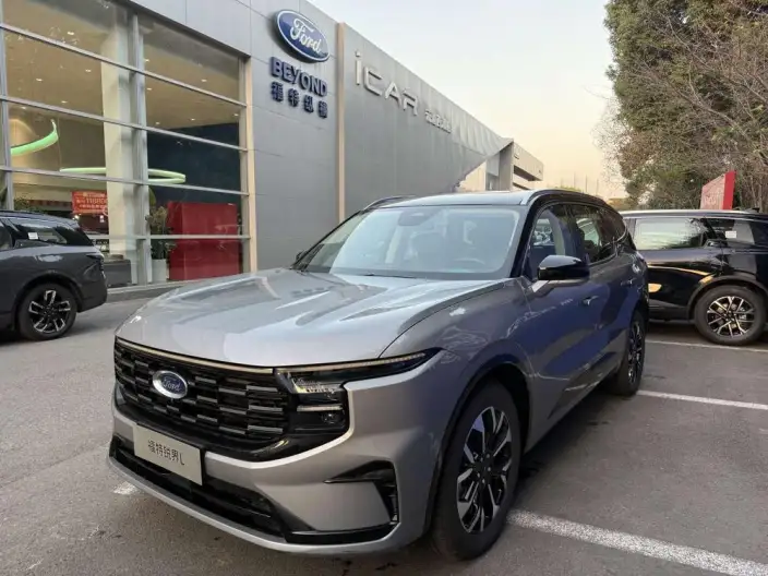 Ford Edge 2025 Model Ford Edge L 2.0T EcoBoost E Hybrid 4WD VII seat Supreme Model – фото 1