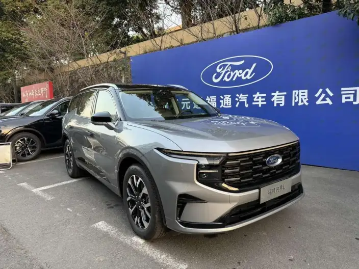 Ford Edge 2025 Model Ford Edge L 2.0T EcoBoost E Hybrid 4WD VII seat Supreme Model – фото 3