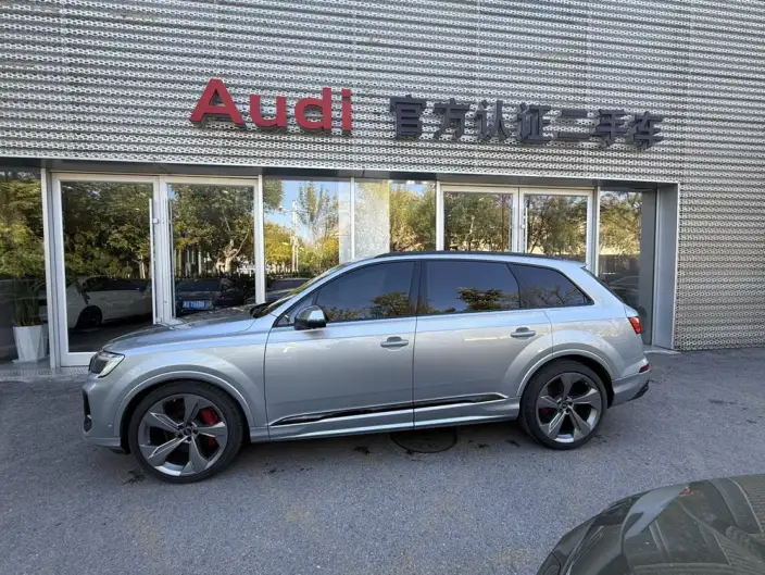 AUDI SQ7 2024 Model 4.0 TFSI – фото 4