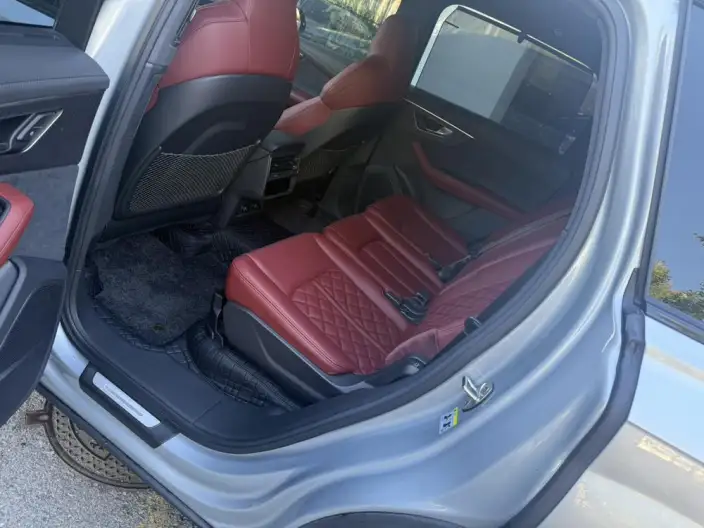 AUDI SQ7 2024 Model 4.0 TFSI – фото 10
