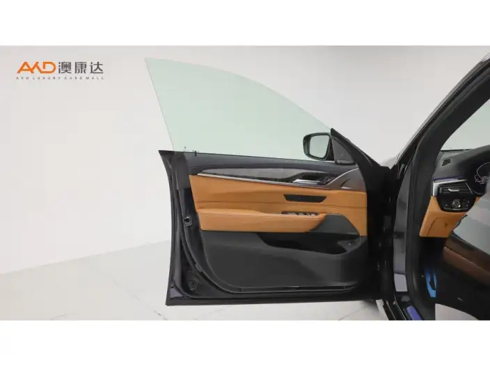 BMW 6 Series GT 2022 Model 630i M Sports Set – фото 9