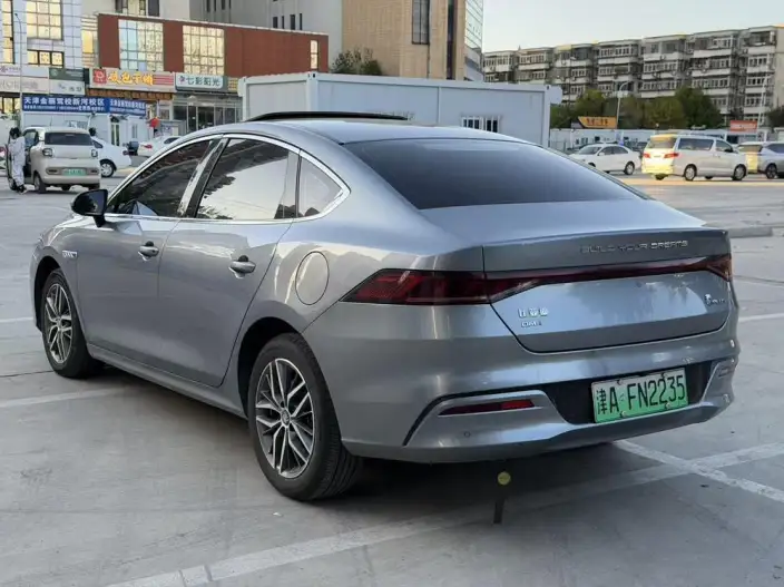 BYD Qin PLUS DM 2023 Model DM-i Champion Edition 120KM Leading Model – фото 4