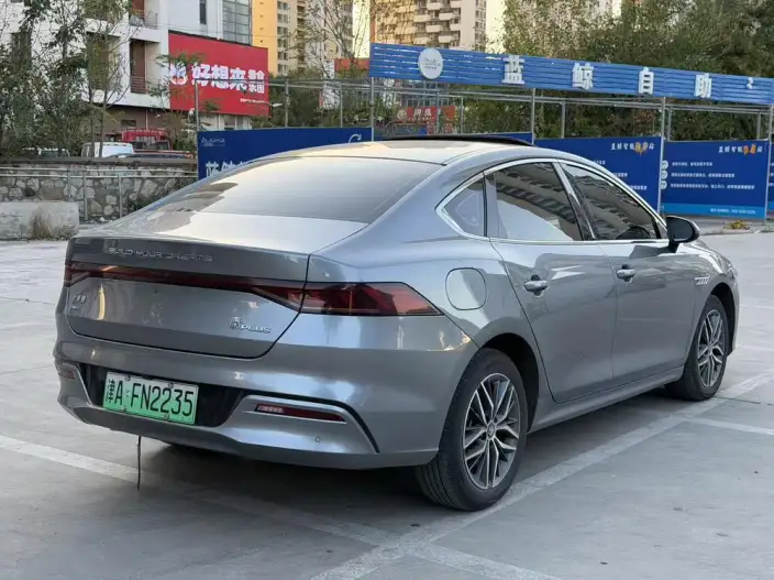 BYD Qin PLUS DM 2023 Model DM-i Champion Edition 120KM Leading Model – фото 6
