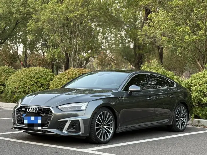 Audi A5 2023 Model Sportback 40 TFSI quattro Luxury Dynamic Model – фото 1