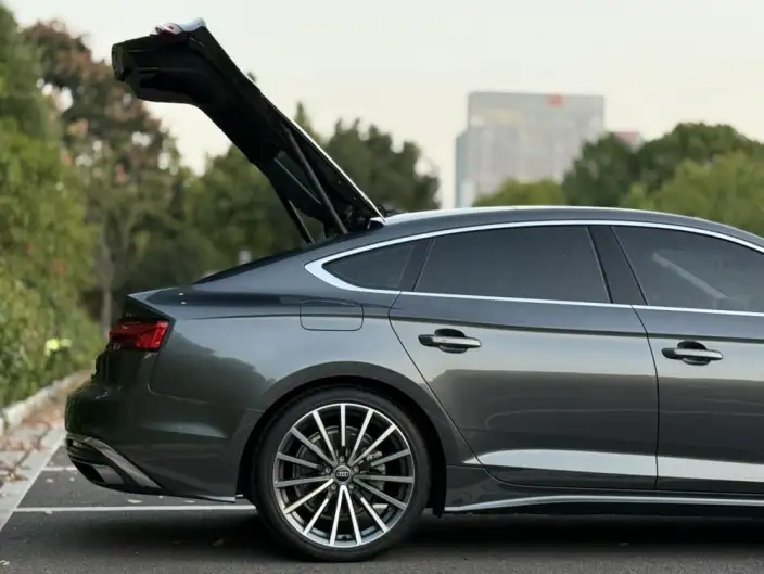 Audi A5 2023 Model Sportback 40 TFSI quattro Luxury Dynamic Model – фото 8