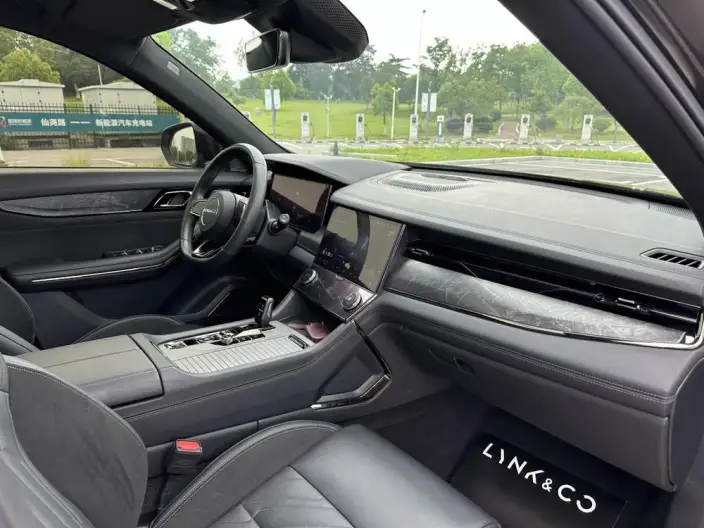 Lynk & Co 09 EM-P 2021 Model 2.0TD Performance version VII seat Halo – фото 10