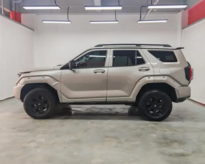 Tank 400 Hi4-T 2023 Model Super Edition – фото 4