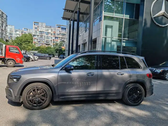 Mercedes-Benz GLB AMG 2024 Model AMG GLB 35 4MATIC – фото 4