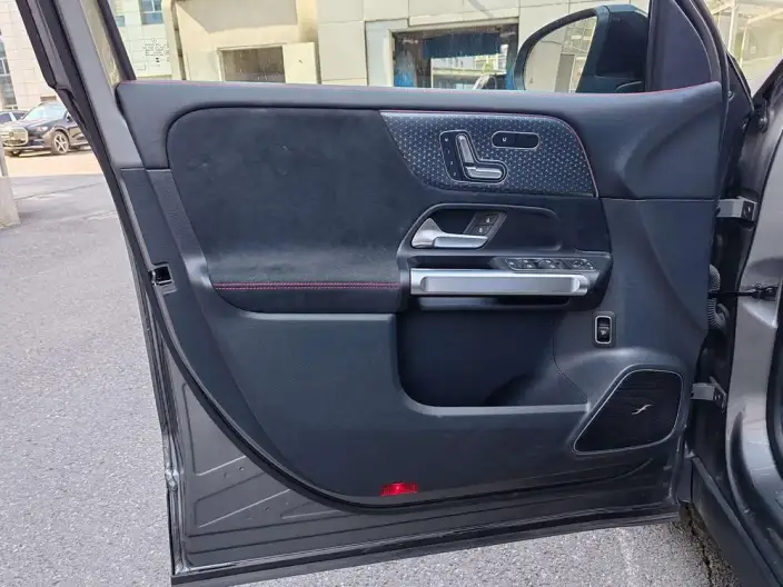 Mercedes-Benz GLB AMG 2024 Model AMG GLB 35 4MATIC – фото 9