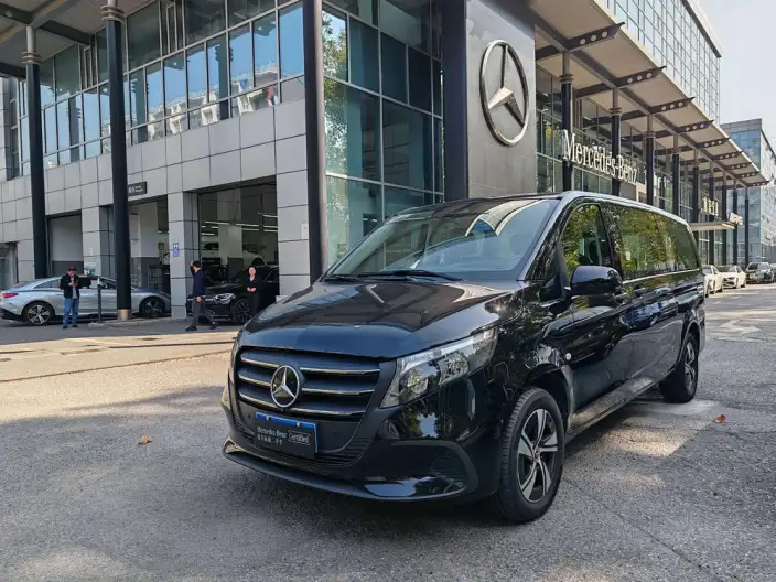 Viano 2024 Model 2.0T Business Edition 7 seat – фото 1