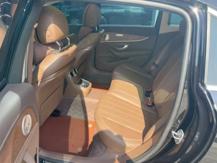 Mercedes-Benz E-Class 2023 Model E 300 L Fashion Model sedan – фото 9