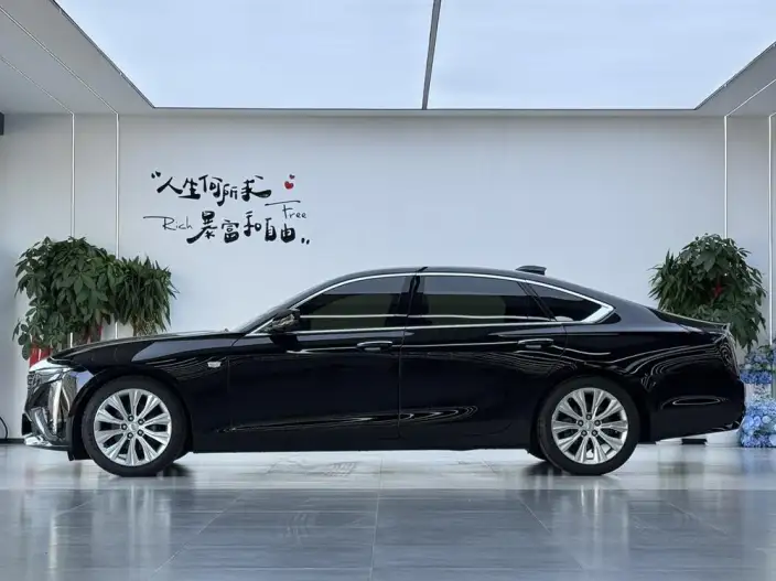 Cadillac CT6 2023 Model 28T Noble Model – фото 4