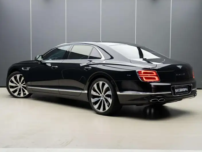 Continental Flying Spur 2023 Model 4.0T V8 Yadu Edition – фото 3