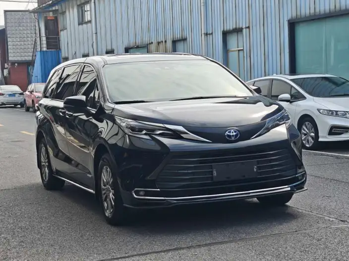Toyota Sienna 2024 Model Hybrid 2.5L Comfort Edition – фото 3