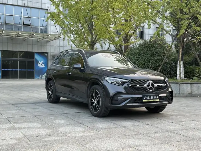 Mercedes-Benz GLC 2025 Model GLC 260 L 4MATIC Luxury Model 5 seat – фото 3