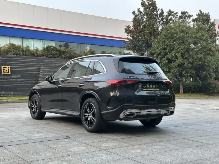 Mercedes-Benz GLC 2025 Model GLC 260 L 4MATIC Luxury Model 5 seat – фото 5