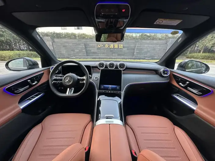 Mercedes-Benz GLC 2025 Model GLC 260 L 4MATIC Luxury Model 5 seat – фото 9