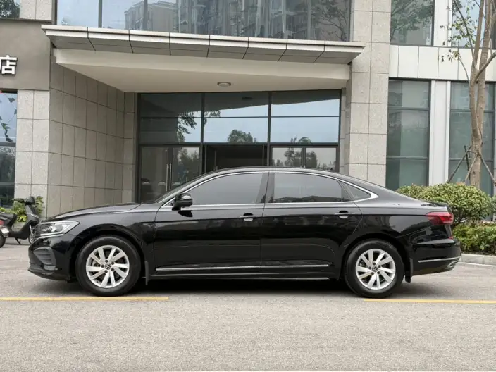 Volkswagen Passat 2022 Model 280TSI Elite Edition – фото 4