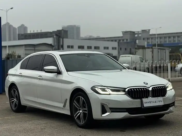 BMW 5 Series 2023 Model 530Li Leading Model Luxury Set – фото 3