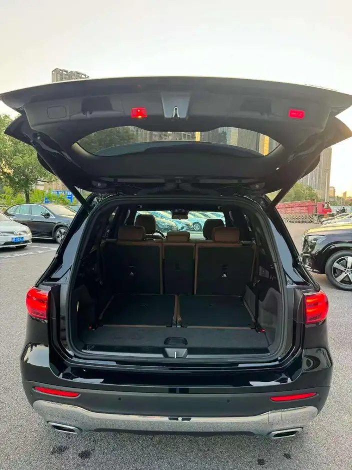 Mercedes-Benz GLB 2025 Model GLB 220 Fashion Model – фото 9