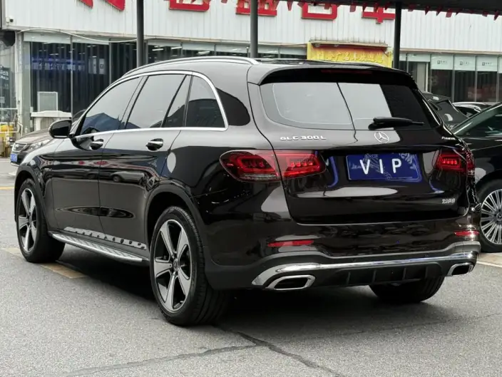 Mercedes-Benz GLC 2022 Model Facelift GLC 300 L 4MATIC Dynamic Model Collector Edition – фото 4