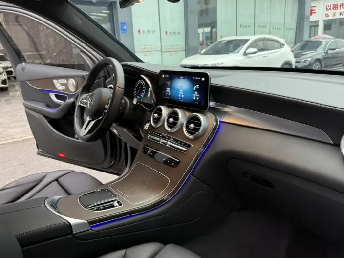 Mercedes-Benz GLC 2022 Model Facelift GLC 300 L 4MATIC Dynamic Model Collector Edition – фото 8