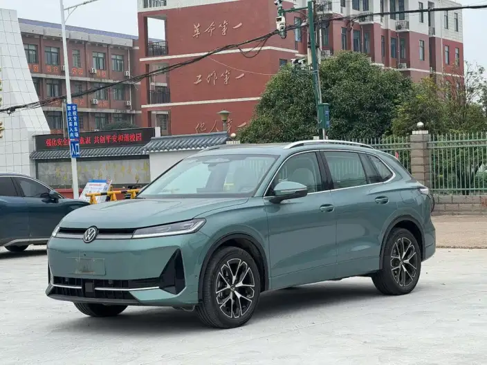 Volkswagen Tiguan L PHEV 2026 Model ePro Ultimate Edition – фото 1