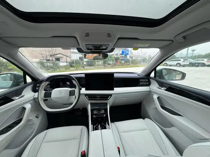 Volkswagen Tiguan L PHEV 2026 Model ePro Ultimate Edition – фото 6