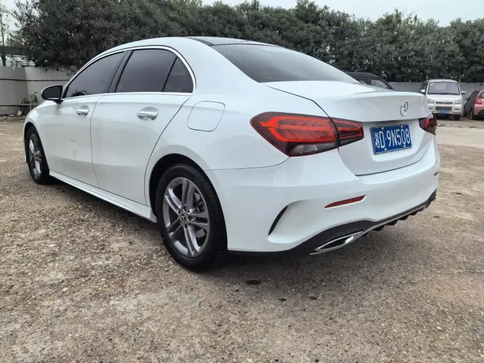 Mercedes-Benz A-class 2022 Model A 180 L – фото 4