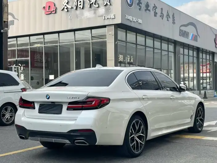 BMW 5 Series 2022 Model Facelift 530Li Exclusive Model M Sports Set – фото 6