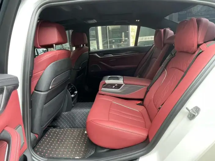 BMW 5 Series 2022 Model Facelift 530Li Exclusive Model M Sports Set – фото 9