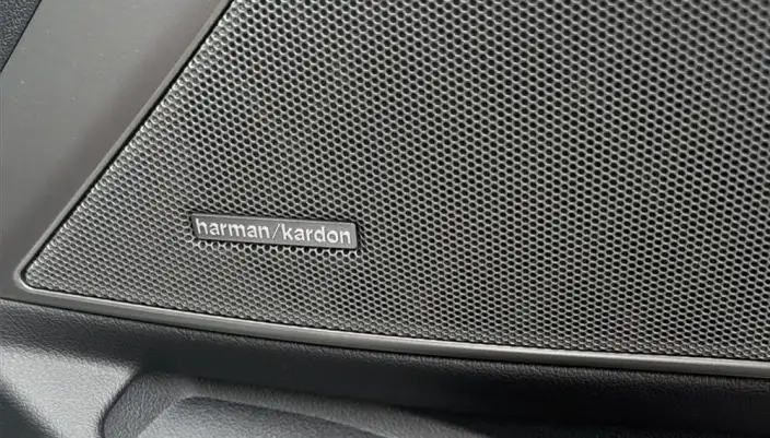 BMW 3 Series 2025 Model 330Li 50th Anniversary Limited edition – фото 9