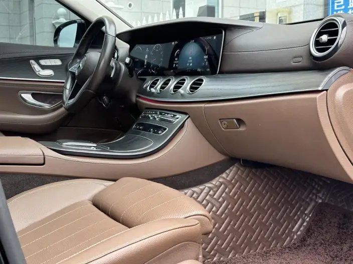 Mercedes-Benz E-Class 2022 Model E 300 L Fashion Model sedan – фото 7